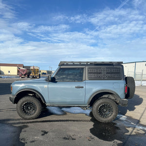 Prinsu Pro accessory panel on a two-door Ford Bronco
